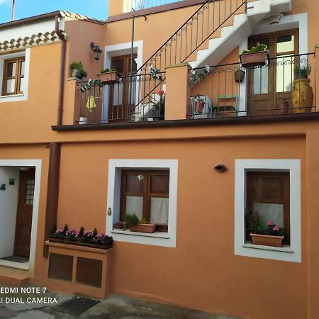 Casa Vacanza La Posadina Baunei Kültér fotó