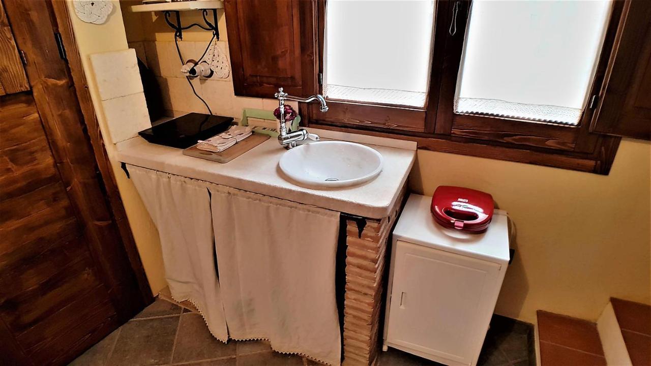 Casa Vacanza La Posadina Baunei Kültér fotó